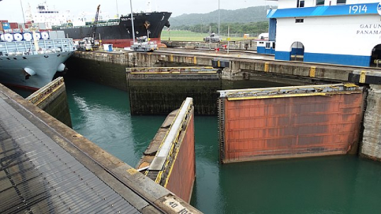 The Gatun Locks have now resumed operations. Credit: Wikimedia Commons Image:The Gatun Locks have now resumed operations. Credit: Wikimedia Commons