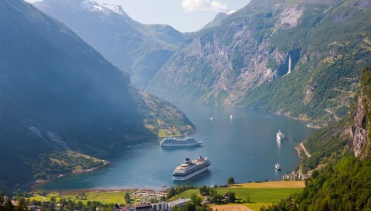 Union research showed that non-Norwegian crews were paid substantially less than Norwegian ones, particularly in the cruise and short-sea shipping industries. Image: Peter Adams/Getty Images Image:Union research showed that non-Norwegian crews were paid substantially less than Norwegian ones, particularly in the cruise and short-sea shipping industries. Image: Peter Adams/Getty Images