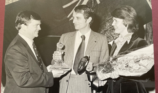 Image:Captain Roberts (middle) and his wife Judie, at a Union branch conference during his days as chair of the MNAOA from 1971 to 1981.