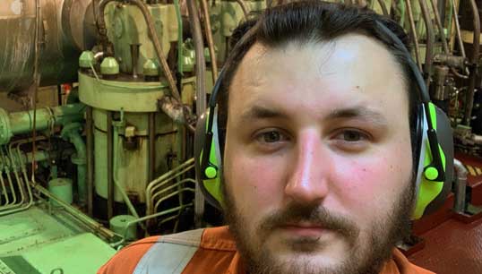 Image:Being a seafarer allows Harley enviable face to face natural encounters in unique shore leave destinations, combined with time off and the chance to save for bricks and mortar ashore 