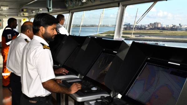 seafarers_deck_officers_bridge_danny_cornelissen_nov_2021webinsert.jpg seafarers_deck_officers_bridge_danny_cornelissen_nov_2021webinsert.jpg