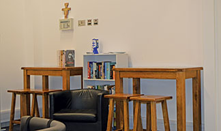Before: Only a basic common room was available to seafarers before the upgrade
Image:Before: Only a basic common room was available to seafarers before the upgrade