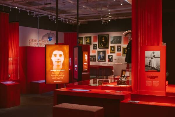 maritime_women_exhibition_rotterdam_Oct_2025_credit_maritiem_museum_rotterdam_anoesjka_minnaard_webinsert.jpg
