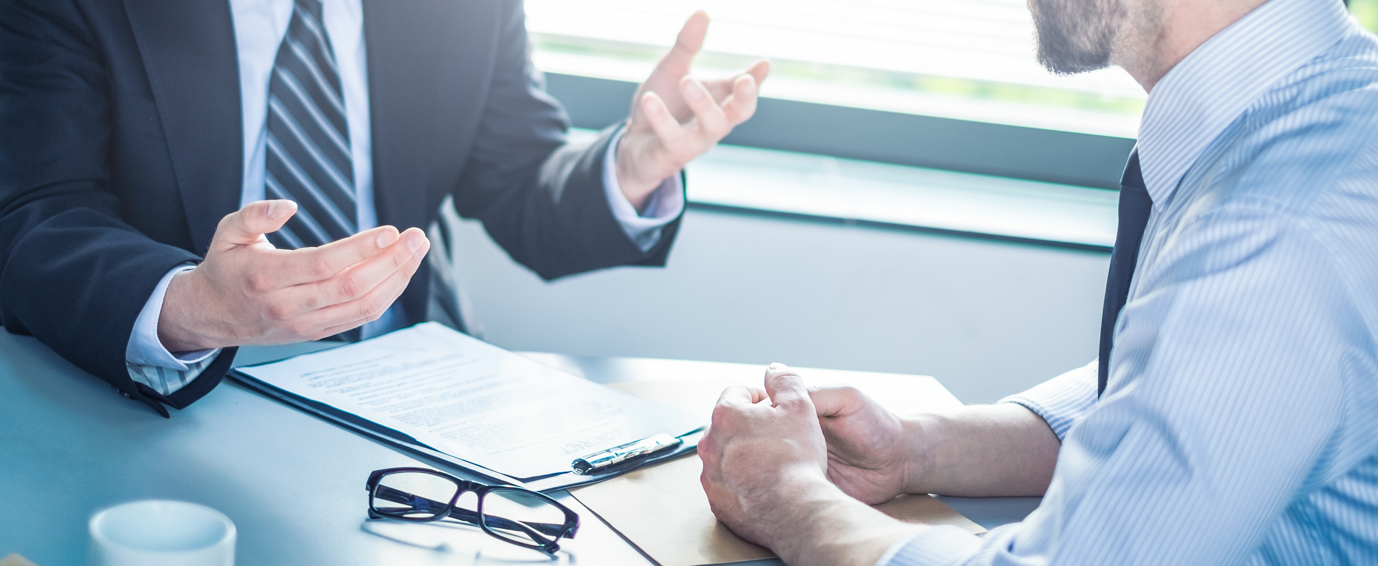 A joint contract can cause serious problems in the case of an employment dispute. Image: Getty Images Image:A joint contract can cause serious problems in the case of an employment dispute. Image: Getty Images