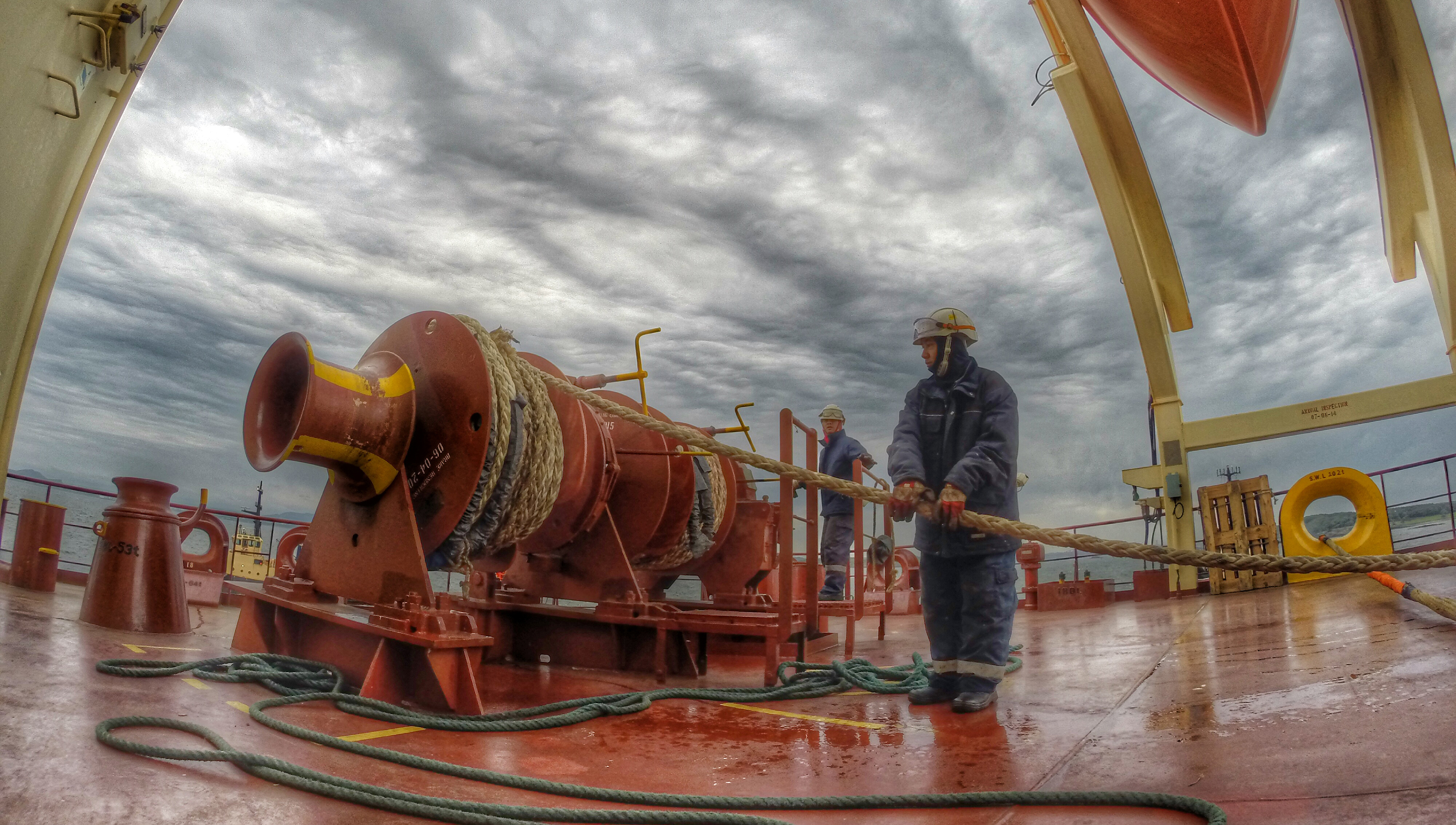 Seafarers are included in the solidarity for transport workers as keyworkers during the pandemic. Image: Ryan Perez, highly commended entry in a 2015 Nautilus photo competition. Image:Seafarers are included in the solidarity for transport workers as keyworkers during the pandemic. Image: Ryan Perez, highly commended entry in a 2015 Nautilus photo competition.