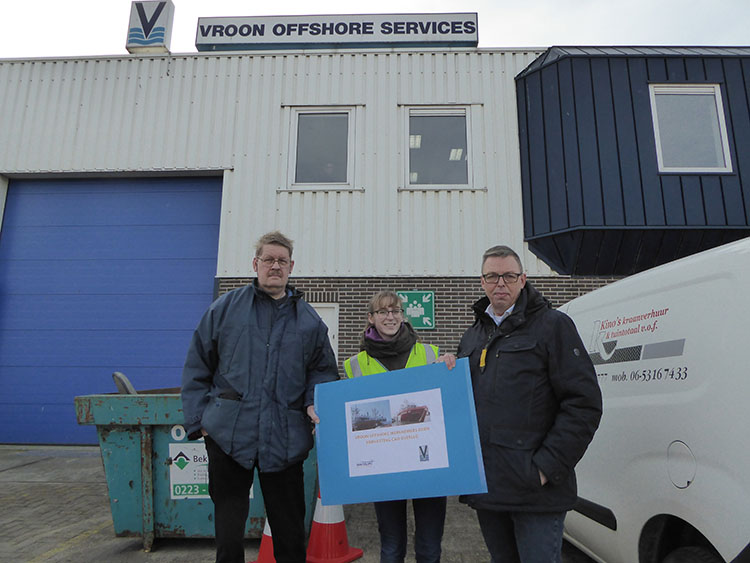 Vroon: petitie massaal ondertekend Image:Vroon: petitie massaal ondertekend