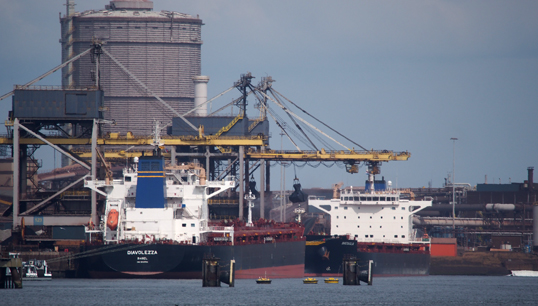 Swiss-flagged vessels in the Port of Amsterdam. Image: Wikimedia Commons/Alf van Beem Image:Swiss-flagged vessels in the Port of Amsterdam. Image: Wikimedia Commons/Alf van Beem