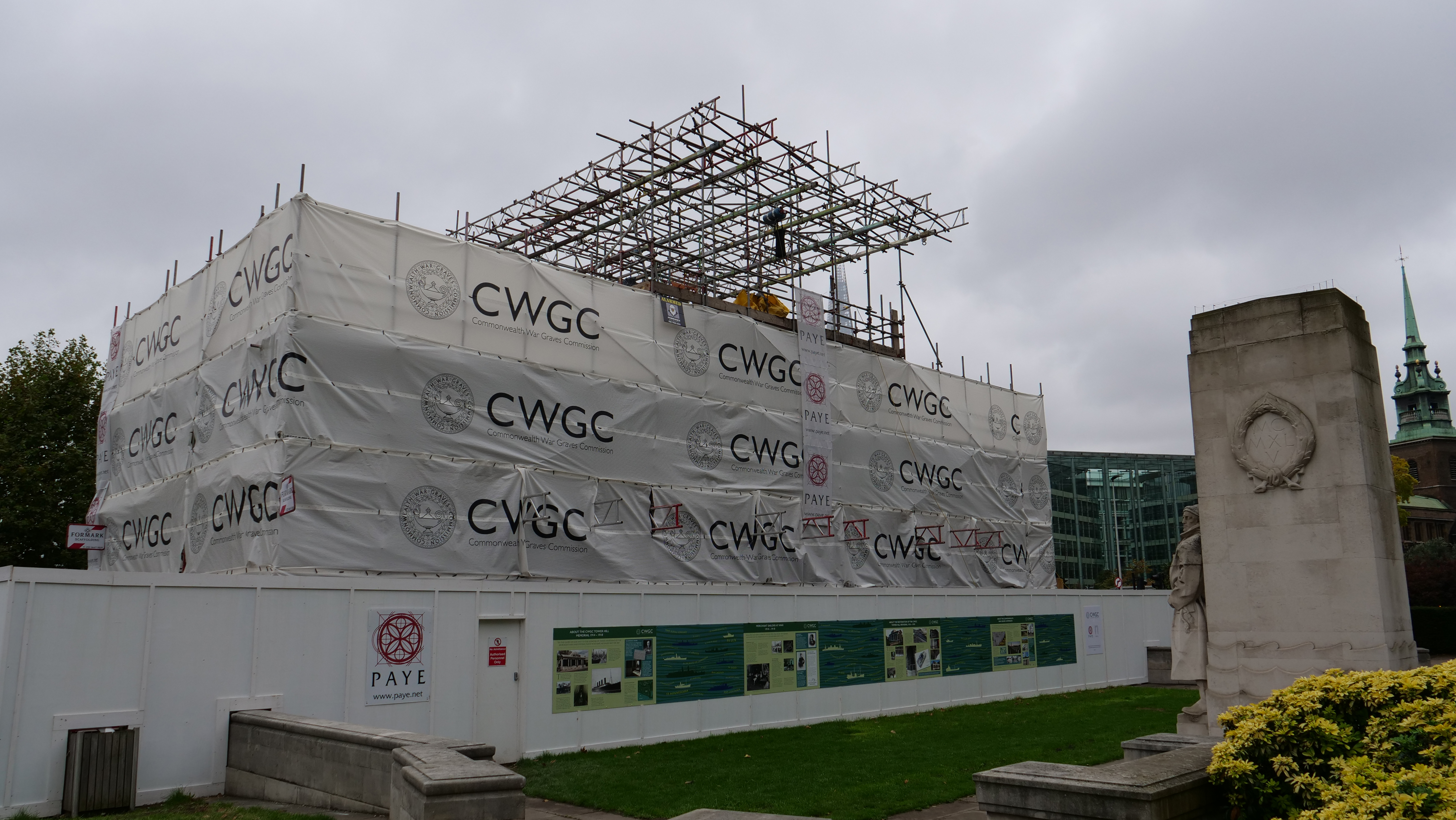 merchant_navy_memorial_scaffolding.jpg