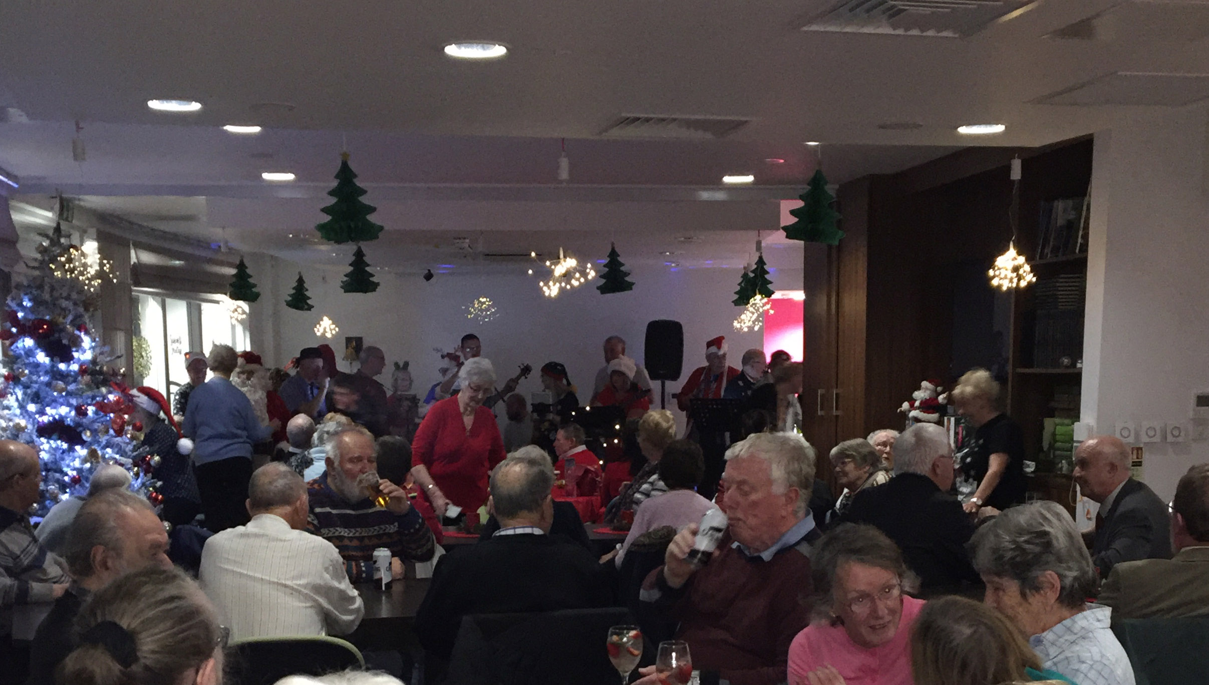 A (pre-Covid) 2019 tree lighting event at Nautilus Mariners' Park in Wallasey, UK. Image:A (pre-Covid) 2019 tree lighting event at Nautilus Mariners' Park in Wallasey, UK.